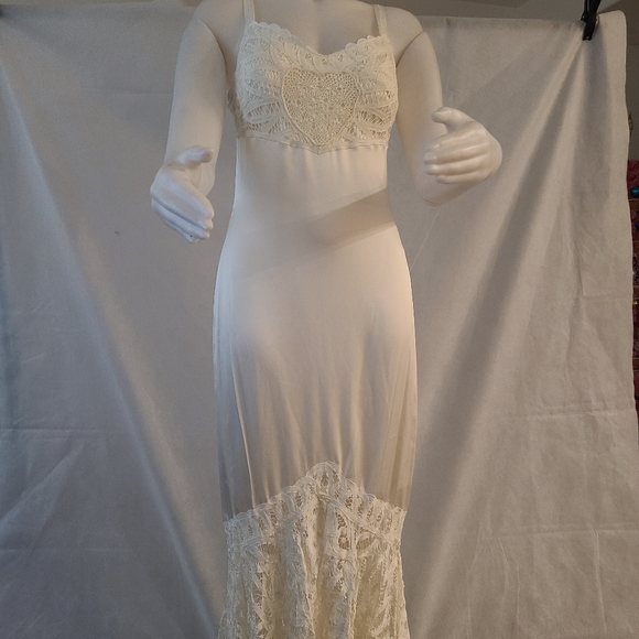 Issue New York Dresses & Skirts - SOLD!!Issue Women's 100% Silk Embroidery Crisscross  Back Gown